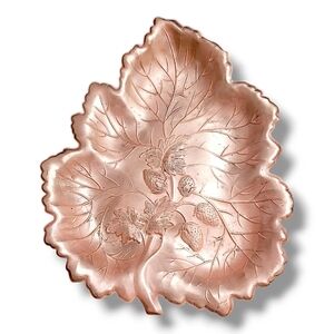 Vintage Coppercraft Guild Strawberry Leaf Copper Plate 1970s Decor